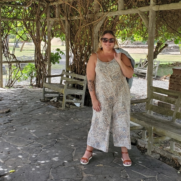 Leopard Jumpsuit - Picture 3 of 4